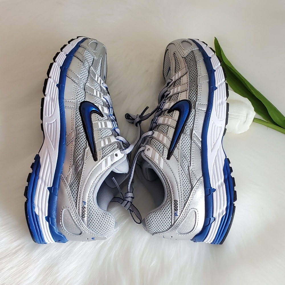 Size 7.5💕NIKE WOMEN'S SHOES(No Box) - Picture 5 of 9